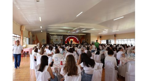 Coasul faz homenagem as cooperadas pelo Dia da Mulher.